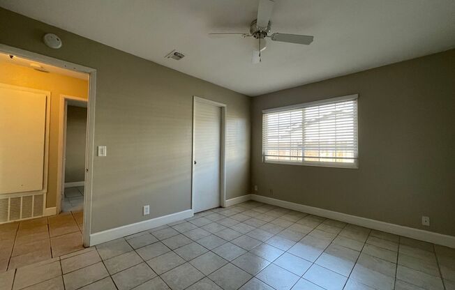 2 beds, 1 bath, $2,500