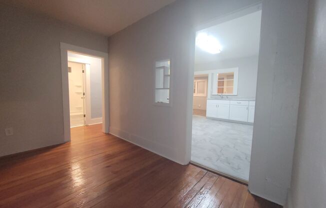 Charming 2 bed 1 bath