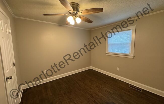 3 bedroom 1 bathroom home in Gastonia!