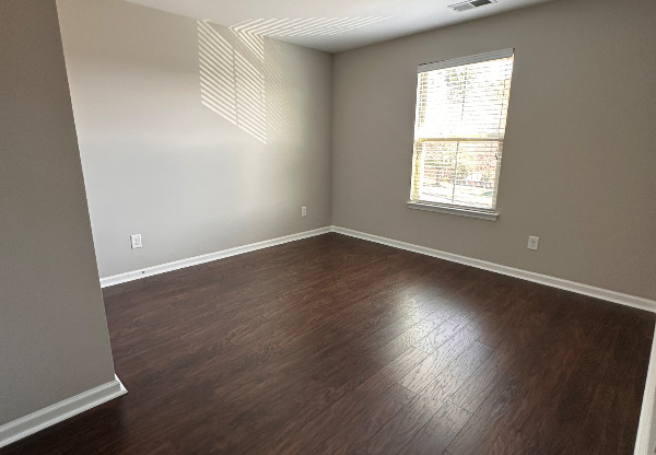 5612 SELKIRKSHIRE RD