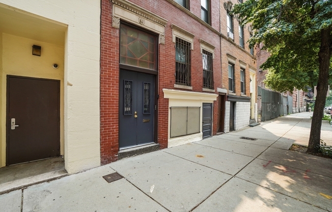 58 Charles Street South