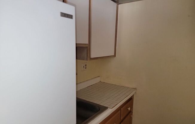 2 beds, 2 baths, $1,575, Unit Apt. C