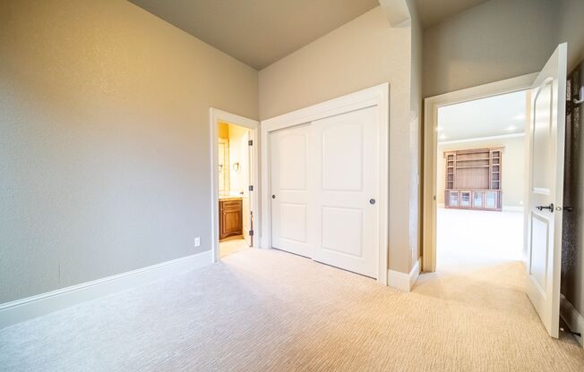 4 beds, 3.5 baths, $4,895