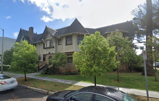 34 SAINT JAMES PARK
