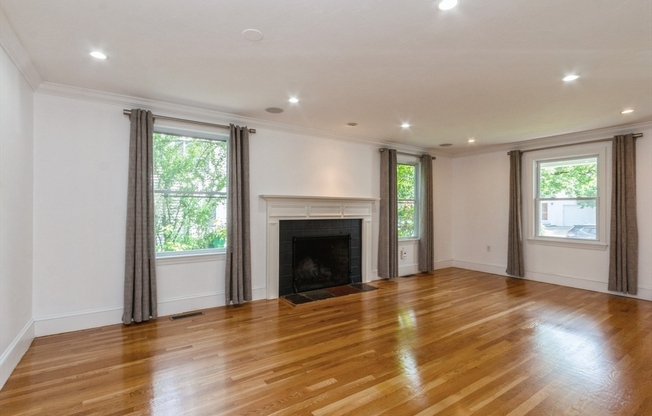 37 PHILBRICK RD