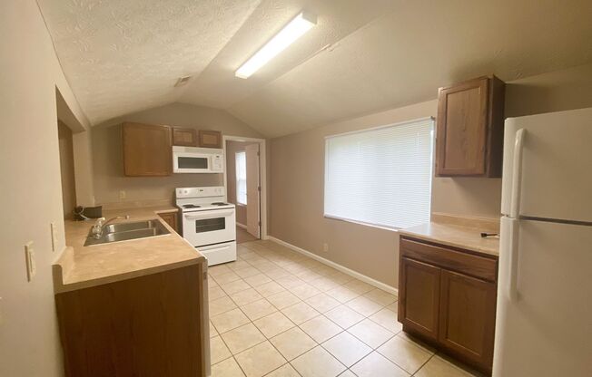 1 bed, 1 bath, 750 sqft, $949, Unit Unit 5