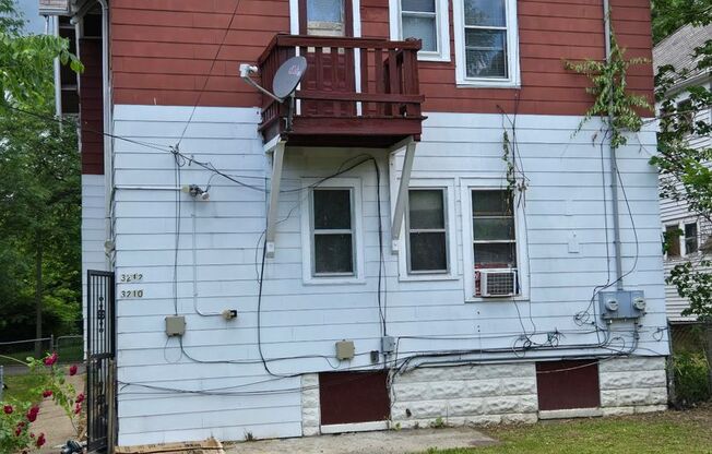 3210-12 N 12th