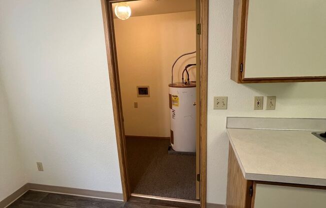 1 bed, 1 bath, 900 sqft, $1,395, Unit C30