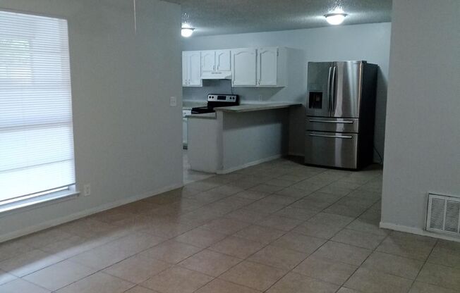 Elegant 2BR Home in NE San Antonio