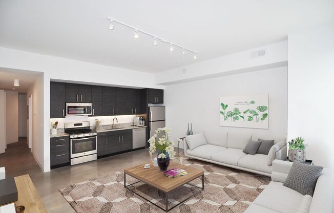 3 beds, 2 baths, 1,300 sqft, $3,650, Unit 308