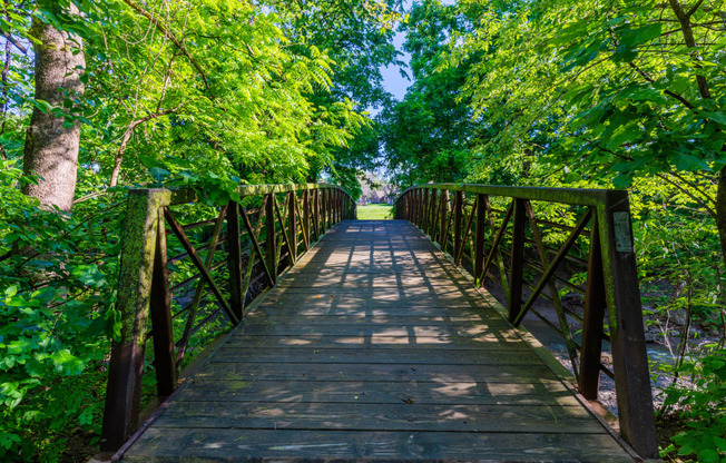 Walking Trail at Waterford Place Apartments & Townhomes, Overland Park