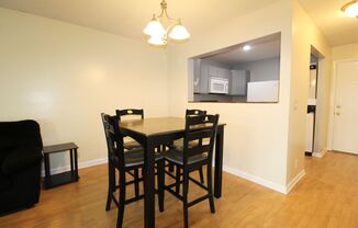 3 beds, 2 baths, $625