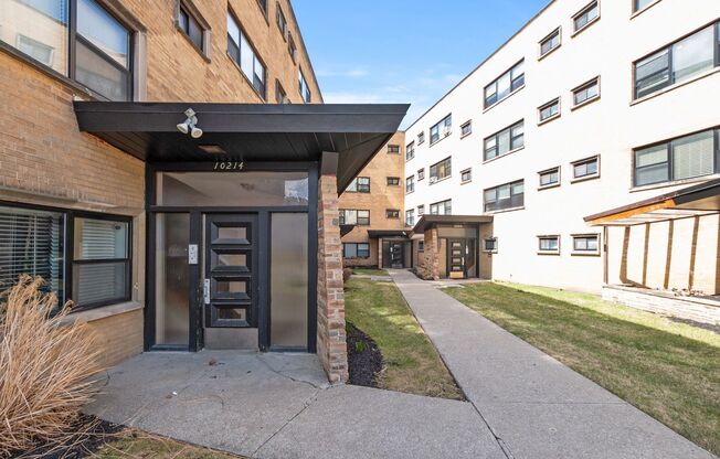 1 bed, 1 bath, 620 sqft, $2,595, Unit 10214-A1