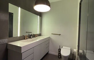 2 beds, 2 baths, 1,710 sqft, $5,250, Unit 401