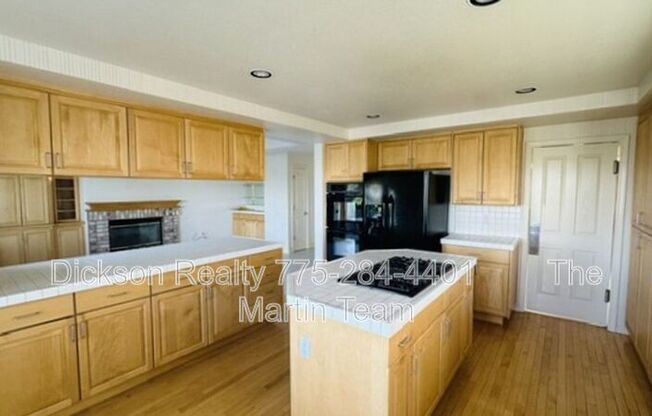 6186 SQUIRES LN