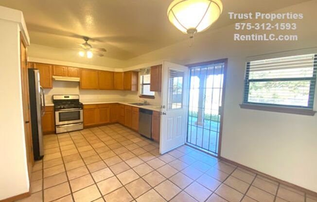 Spacious 4/3 off Elks Club