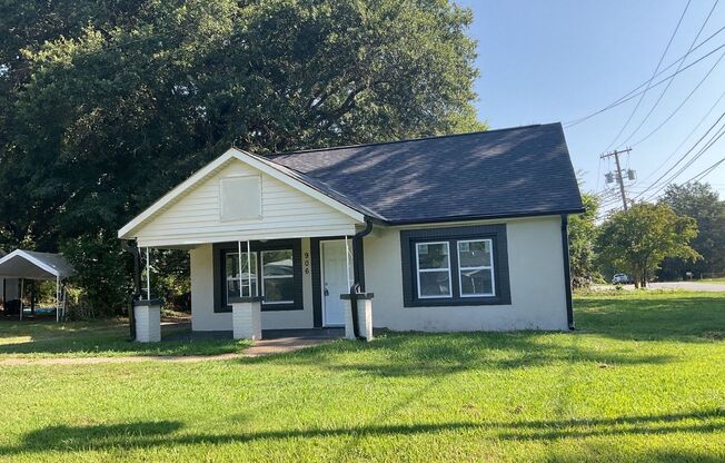 AVAILABLE NOW! Two bedroom home in Dallas!!