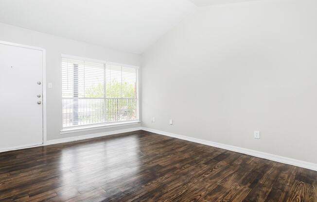 2 beds, 2 baths, 918 sqft, $1,239