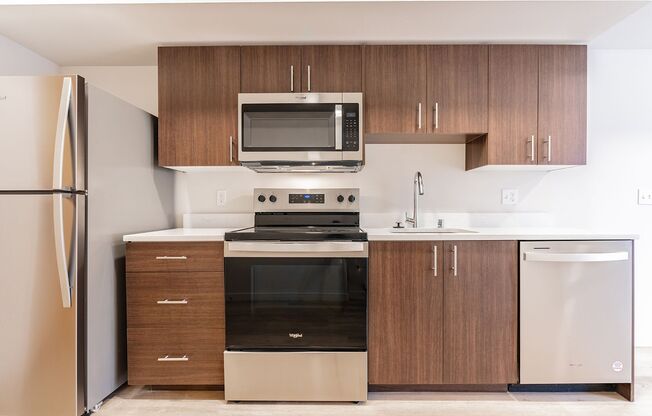 Studio, 1 bath, 284 sqft, $1,182.18, Unit 624