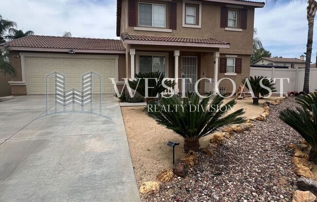 Charming 3-Bedroom Home with Spacious Backyard & Mountain Views