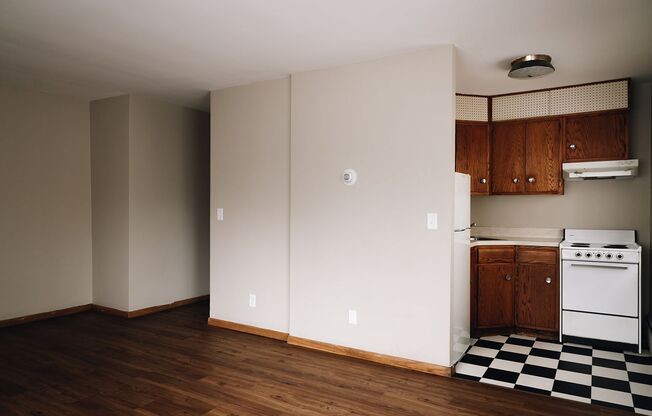 3615 Grand-Grand Apartment LLC