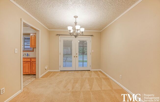 3 BD Camas Ranch-Style Home with Covered Patio & Spacious Backyard