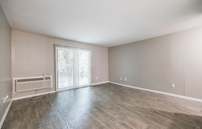 1 bed, 1 bath, 672 sqft, $1,100, Unit 2298-11