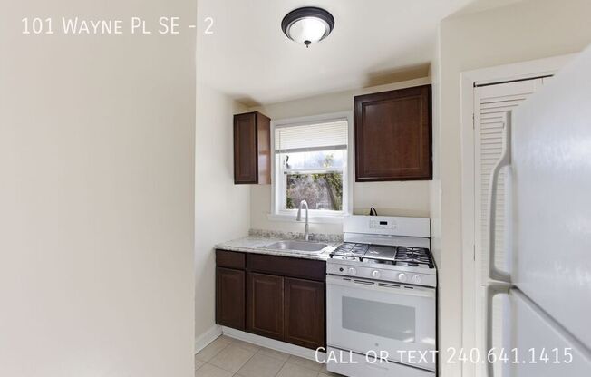 101 WAYNE PL SE