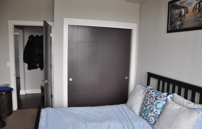 1 bed, 1 bath, 824 sqft, $1,630, Unit 403