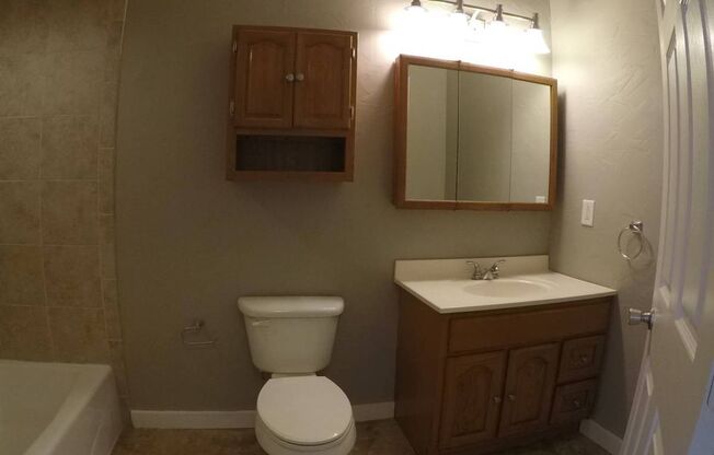 2 Bedroom Single Family Mt Washington!