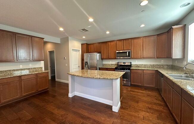 4 Bedroom home for leasing in Rancho Cucamonga