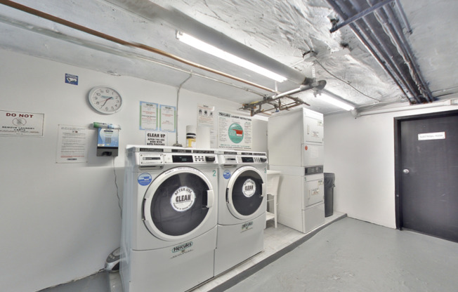 Studio, 1 bath, 410 sqft, $2,650, Unit 1G