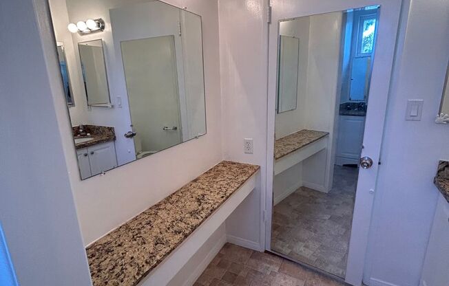 2 beds, 1 bath, $2,750, Unit D