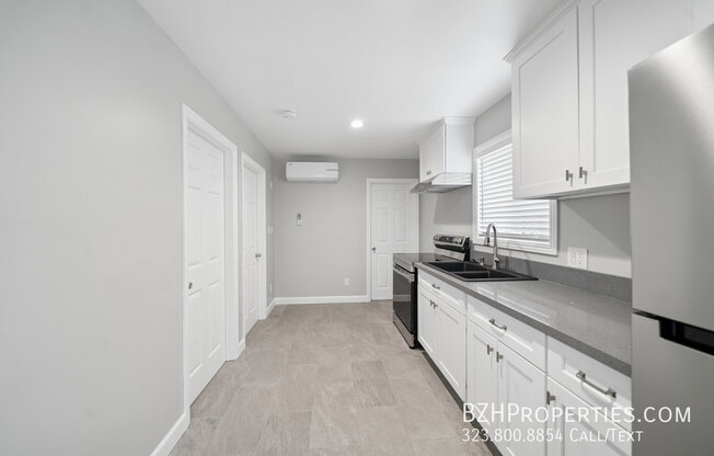 1545 W 23 ST