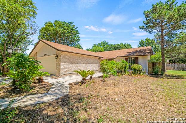 209 JEANETTE DR