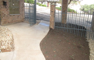 Studio, 1 bath, 450 sqft, $925, Unit 102