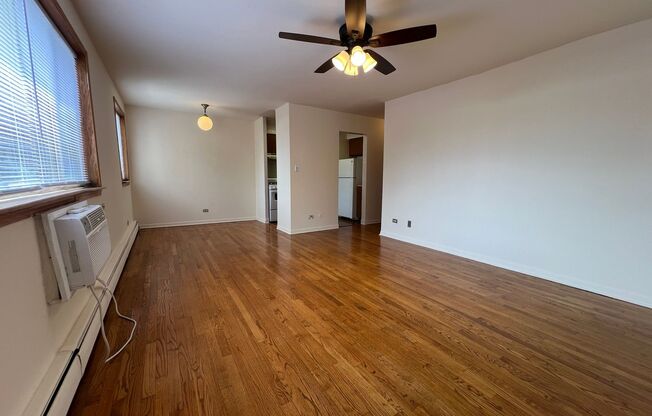 1 bed, 1 bath, 675 sqft, $1,975, Unit 417-308