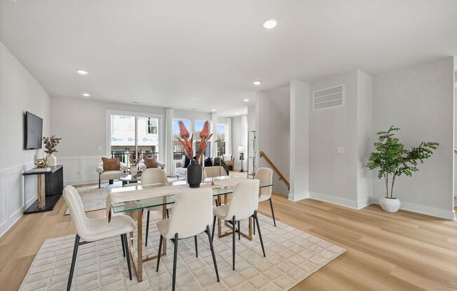 4 beds, 3.5 baths, 2,374 sqft, $2,400, Unit 8022