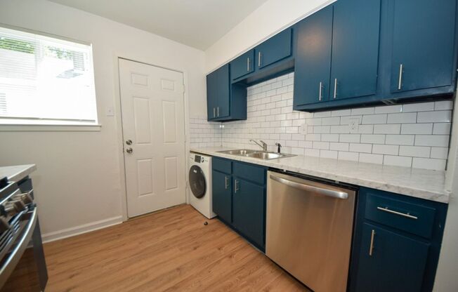 2 beds, 1 bath, $1,145