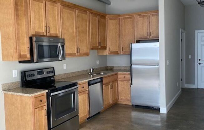 2 beds, 2 baths, 1,260 sqft, $1,450, Unit 105