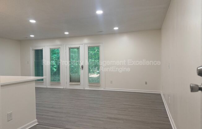 1330 PARK GLN DR