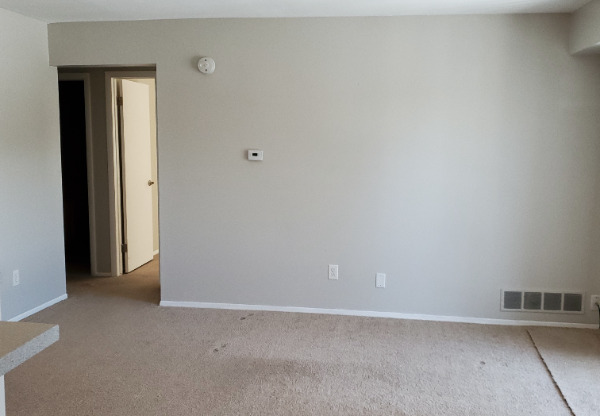 31993 W 12 Mile Rd, Farmington MI 205