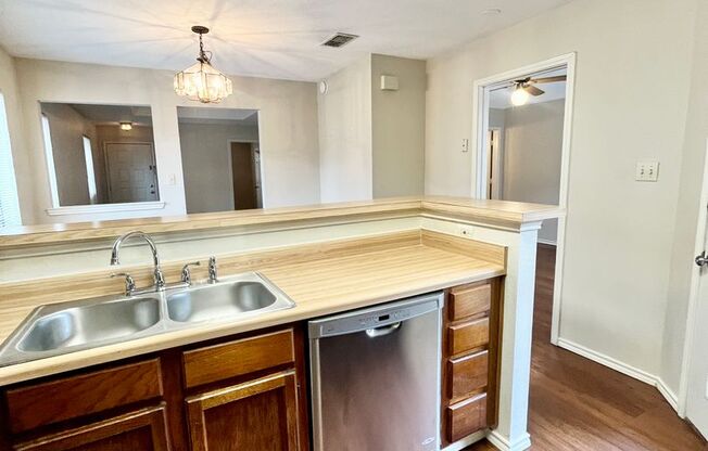 2 beds, 2 baths, $1,495
