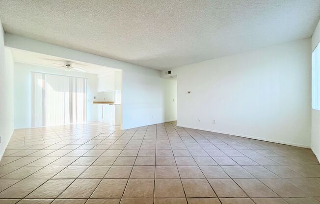 Lower Level Apartment with Detached Garage and Yard!