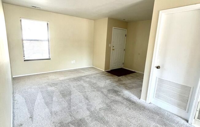 Adorable 2 Bedroom 1 Bath 2bd Floor Condo in Florissant - Presented by Tiffany Gerling’s Team