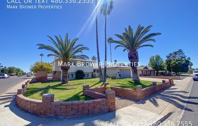 1519 E LAGUNA DR