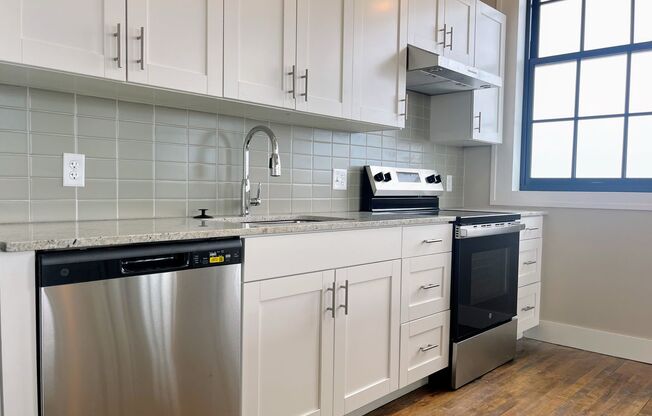 1 bed, 1 bath, 789 sqft, $2,175, Unit UNIT 515