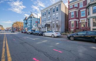 Lovely 1 BR/1 BA Condo in Dupont Circle!