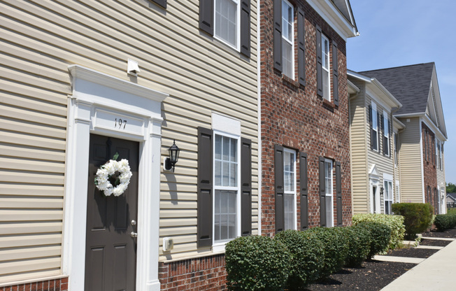 VWA The Villages at Waggoner Park Apartment