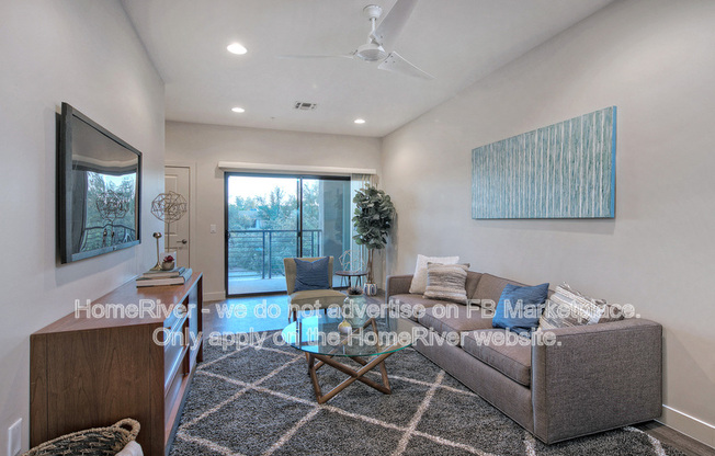 1000 W 5th St